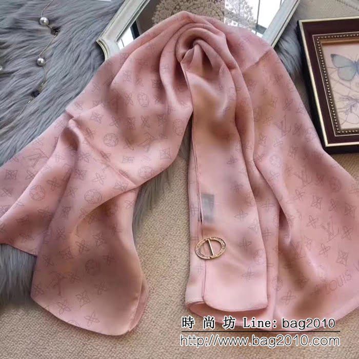 路易威登LV熱賣款經典真絲系列 經典老花四葉草桑蠶絲絲巾 LLWJ6344